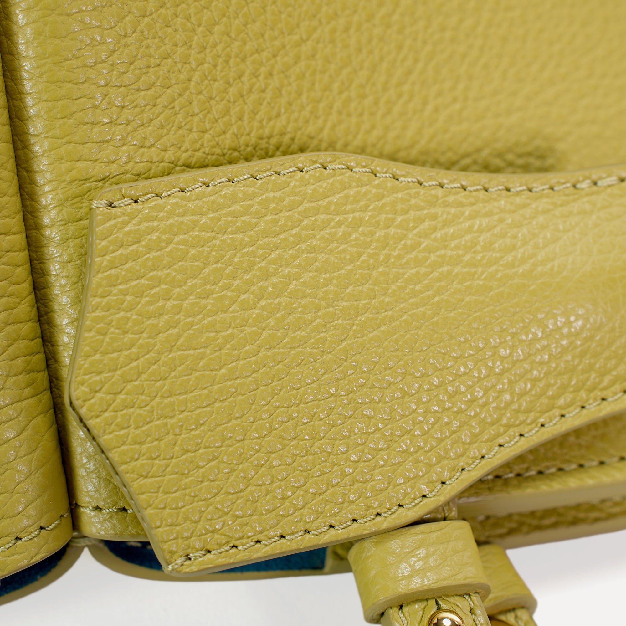 Midi Bag Voulez-Vous, Textured Leather, Vinaigrette Green, Shoulder Straps